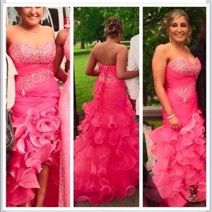 I am selling my prom dress