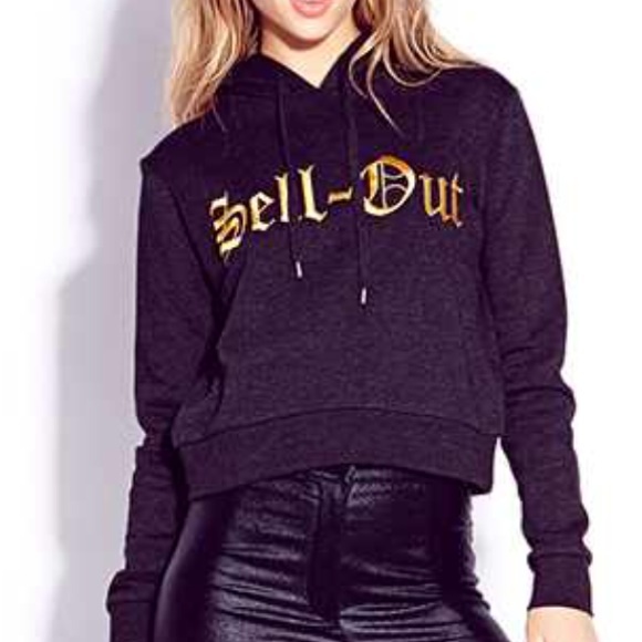 Black cropped hoodie