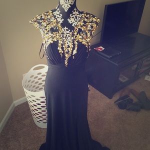 Cinderella's Closet prom dress