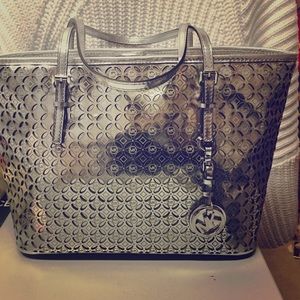 Sliver small micheal kors tote