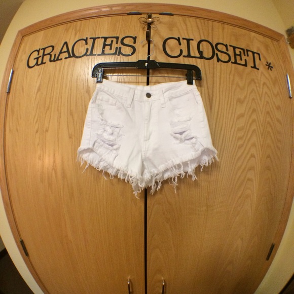 Brandy Melville White HW Shorts