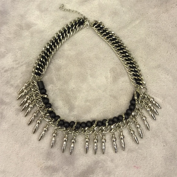 Statement necklace