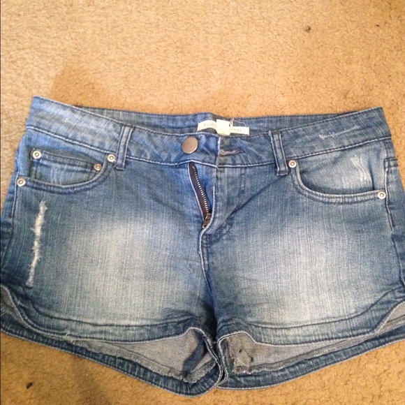 Forever 21 shorts size 27!