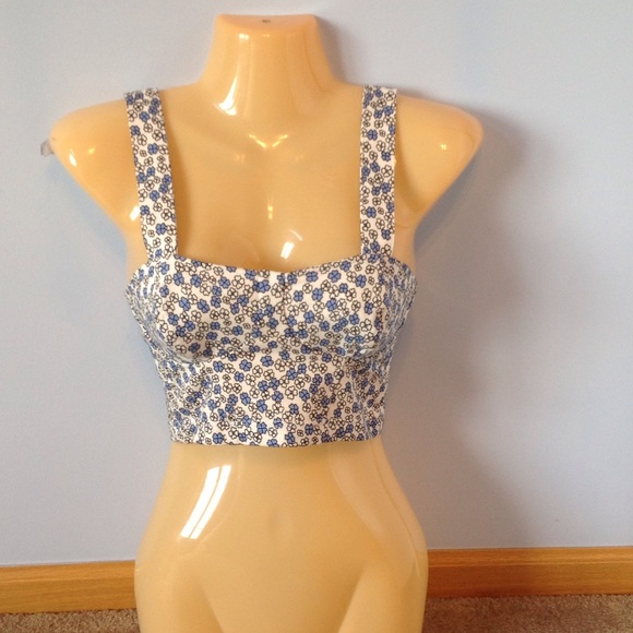 Topshop Tops - 🌺STEAL OF THE WEEK🌺 Topshop bralette