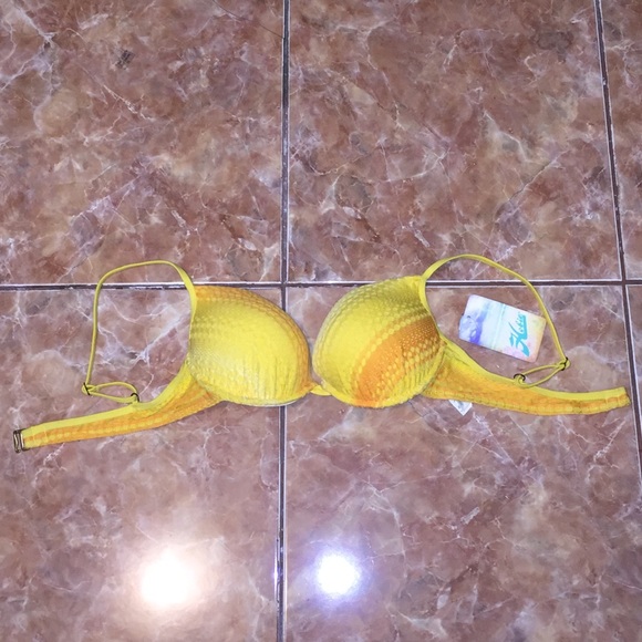 NWT Push Up Yellow Hobie Bikini Top