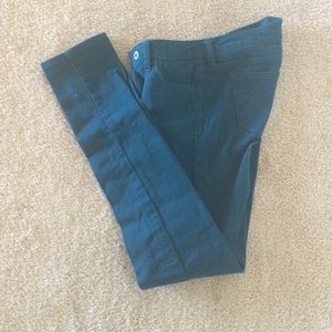Dark teal skinny jeans 🌊