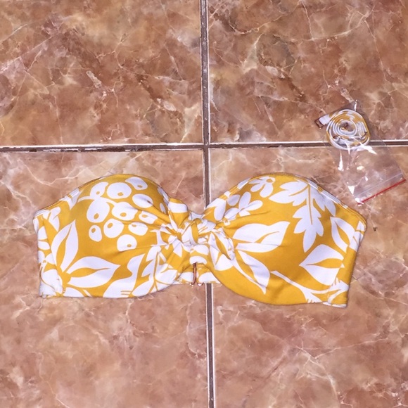 Brand New Tommy Hilfiger Bandeau Bikini Top