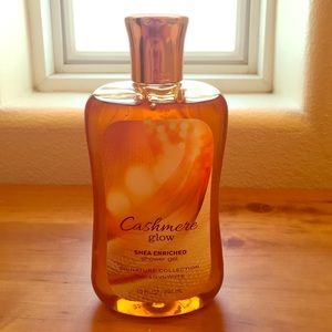 Cashmere Glow shower gel