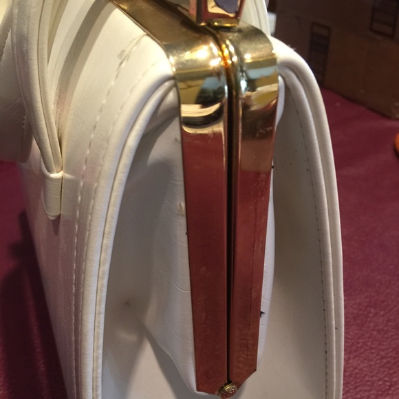 Vintage 1950's Ivory Handbag - Picture 2 of 4