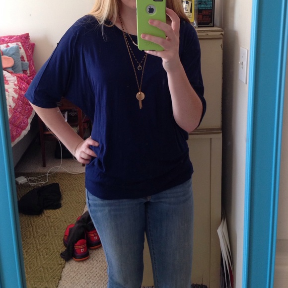 REDUCED Navy Forever 21 Top - Picture 1 of 4