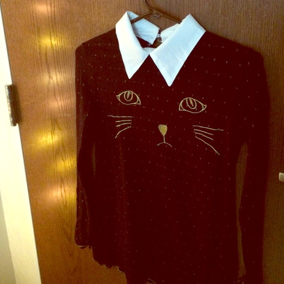 Cat Face sweater with collar