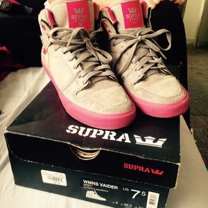 WNS SUPRA Shoes 💕