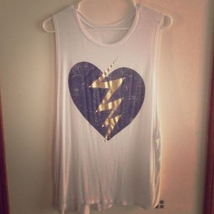 🌟White muscle tank.