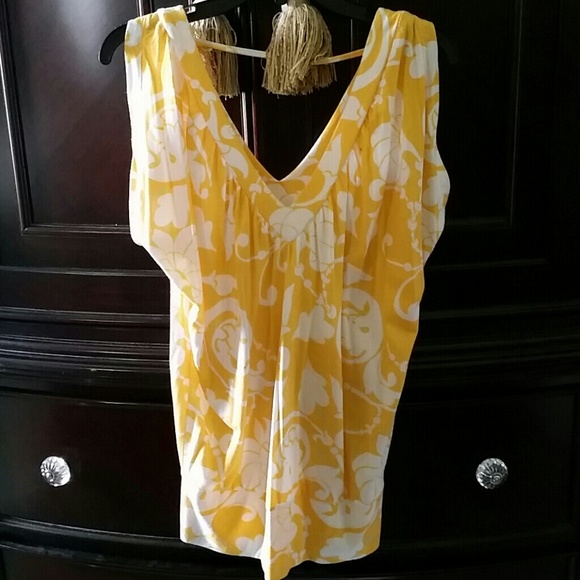Yellow and white top