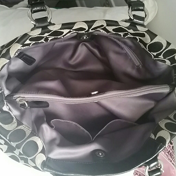 Black/Grey Coach Ashley Signiture handbag - Picture 2 of 3