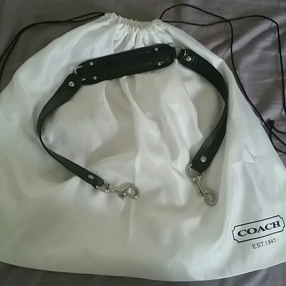 Black/Grey Coach Ashley Signiture handbag - Picture 3 of 3