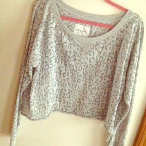 🌟Grey cheetah crop sweater