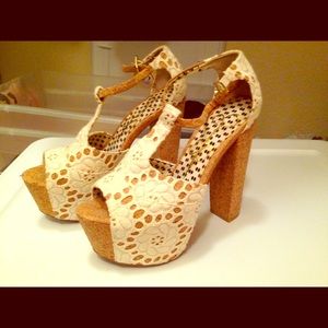 Jessica Simpson High Heels