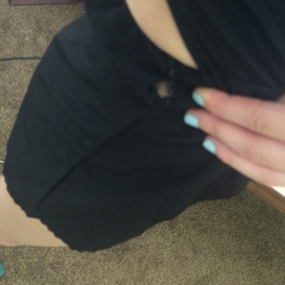 Romper - Picture 2 of 4