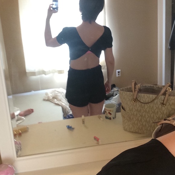 Romper - Picture 3 of 4