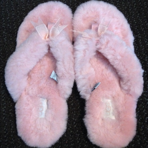 Baby pink size 9 Ugg slippers