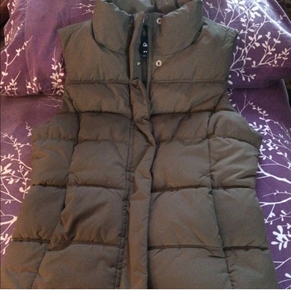 Gap vest