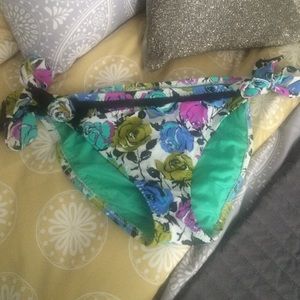 Betsey Johnson swimsuit bottoms