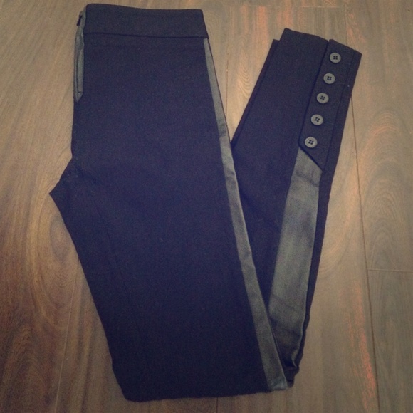 Bebe black pants with leather details