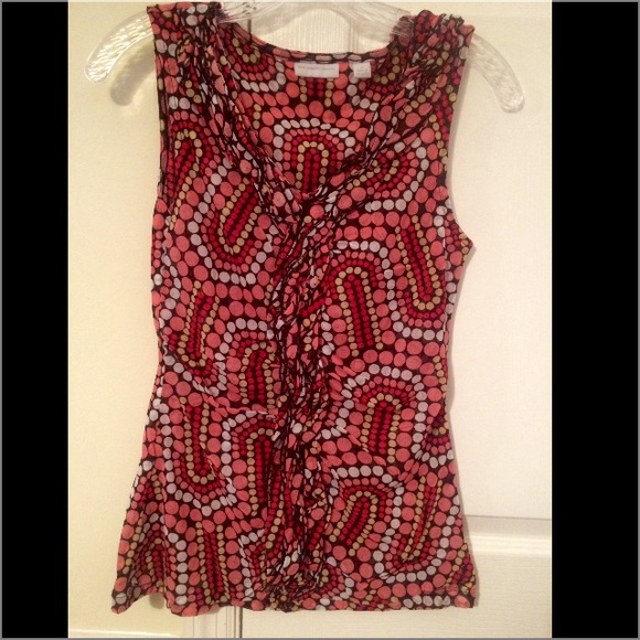 New York and Company size Medium tank