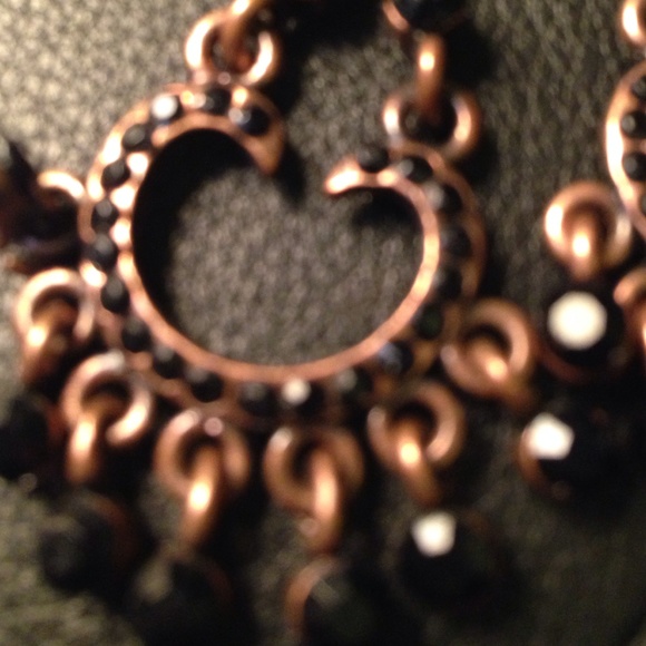 Drop earrings - Picture 2 of 3
