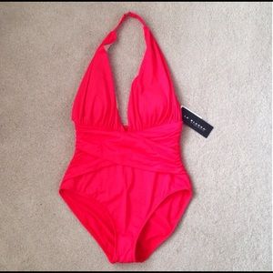 New La Banca Red Swimsuit💐