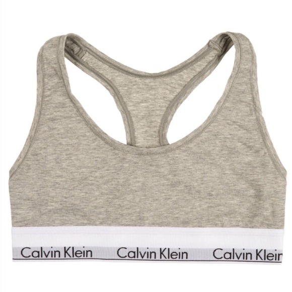Calvin Klein sports bra 😍