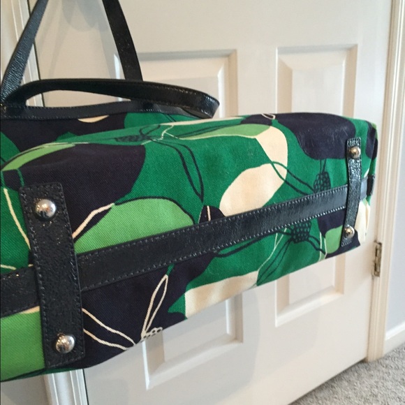 π Sold in Bundle π Banana Republic Floral Tote - Picture 2 of 4