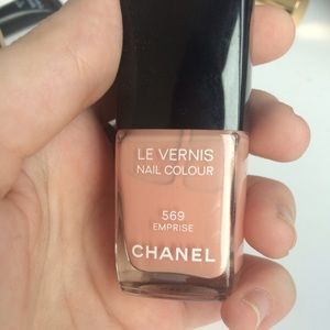 RESERVED💕 Chanel Nail Polish