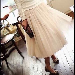 2 Ballerina-Style Tulle Layered Skirt