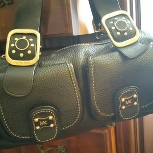 Michael Kors Pebbled Leather Bag (Authentic)