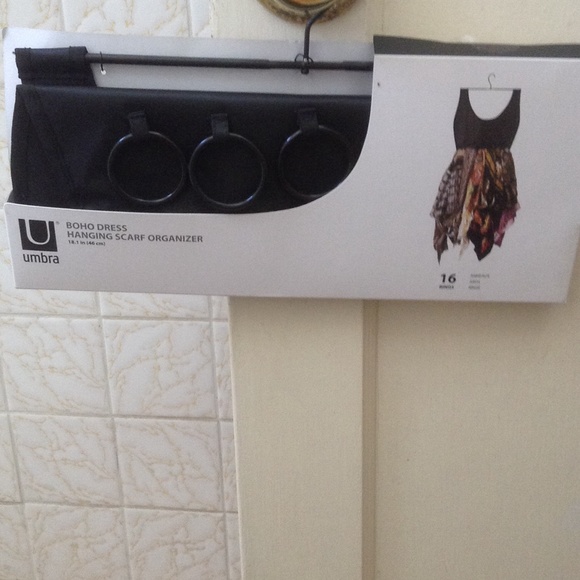 NWT SCARF HOLDER