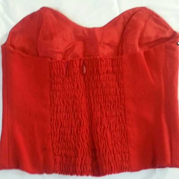 Crop top - Picture 2 of 3