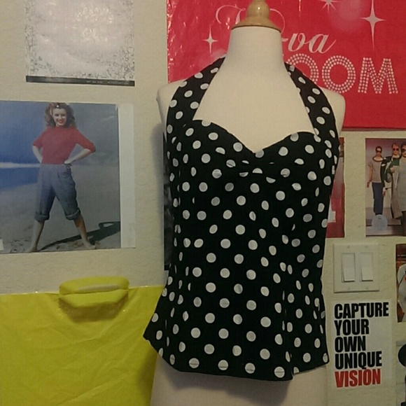 💲BOGO 1/2💲 Polka dot halter top