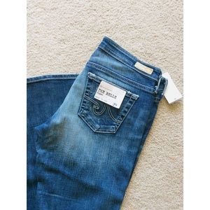 LAST PRICE DROP! Adriano Goldschmied 16 year dust