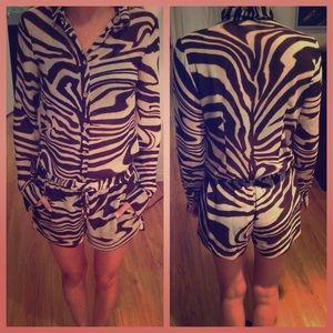 Michael Kors 2 Piece Set (top and shorts) 🎀💕