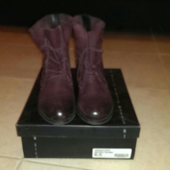 Wrapupp  burgundy NUBK 6.5