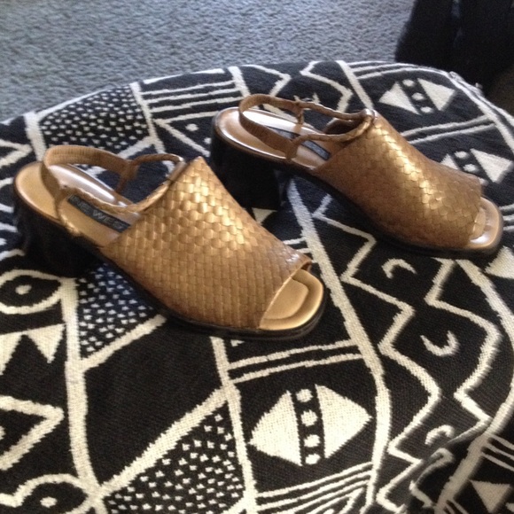 Ladies sling sandals - Picture 2 of 3