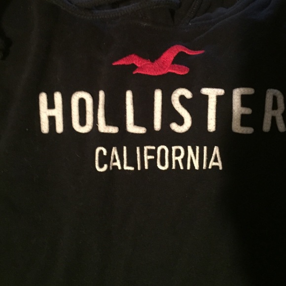 Navy Hollister sweatshirt