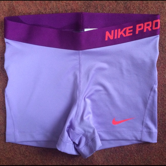 SOLD ON M Nike Pro 2.5 lilac MED