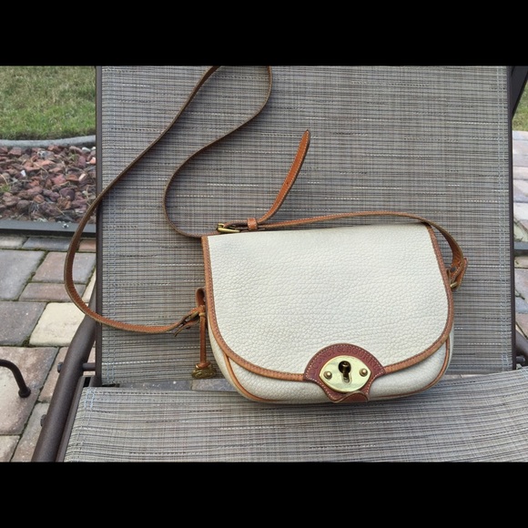Dooney & Bourke Handbags - AUTHENTIC Dooney & Bourke purse