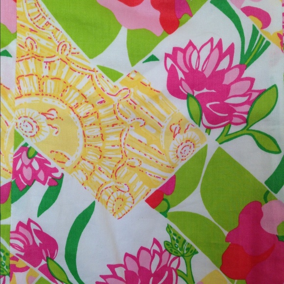 ❌SOLD❌ Lilly Pulitzer Fields Forever Franco - Picture 3 of 4