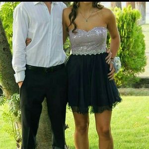 Selling my homecoming dress