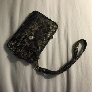 New York & company shimmery cheetah wristlet