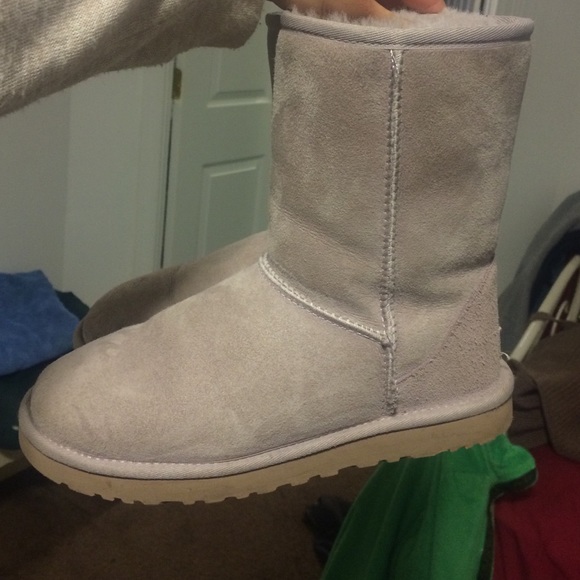 Lavender uggs - Picture 2 of 3